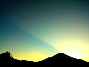 夕陽が富士に沈む～山中湖パノラマ台から